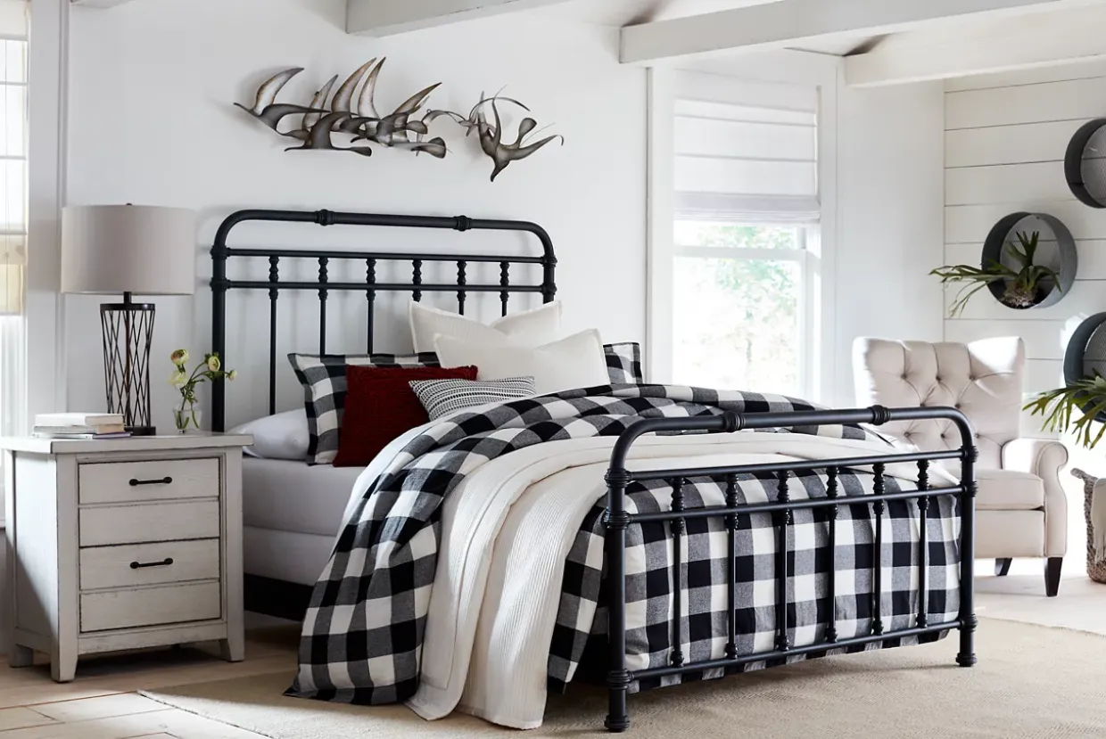 Belmont Bed