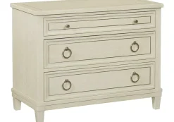 Hyde Park Bachelor Chest