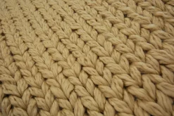 Oslo Throw