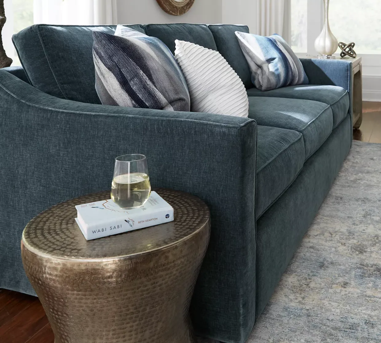 Shiloh Grand Sofa