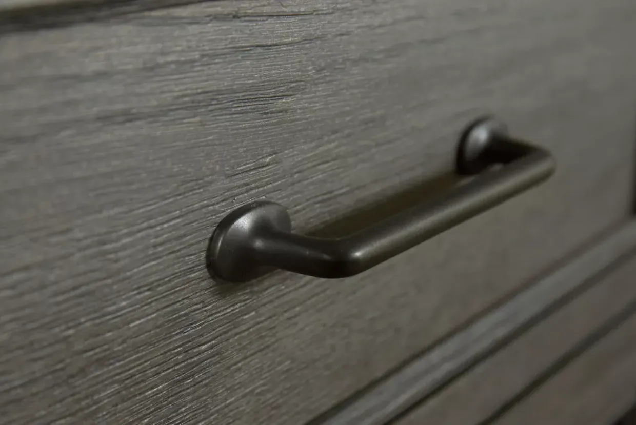 Vickery Creek Door Chest