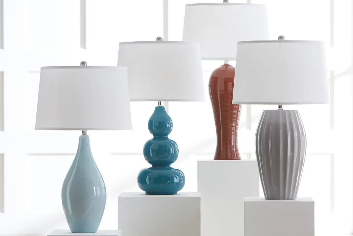 Zella Lamp